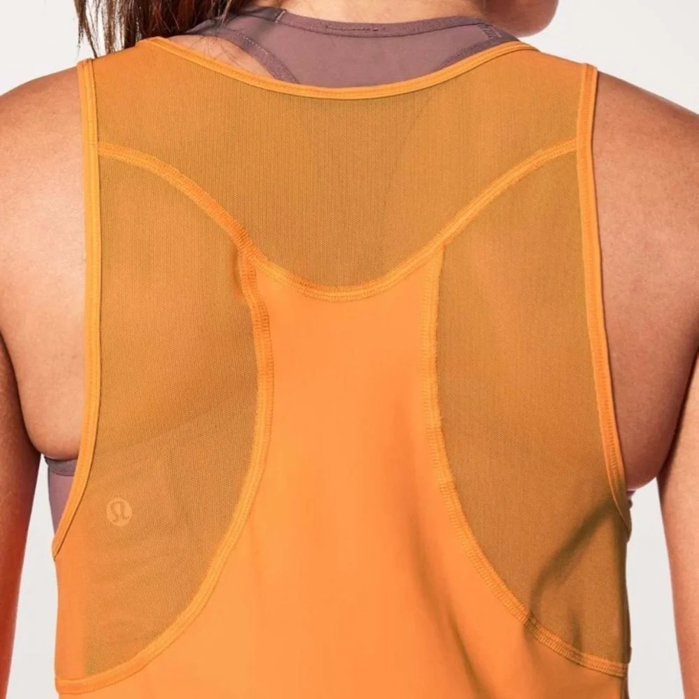 Lululemon Sculpt Tank - Size 6 - Picture 2 of 8